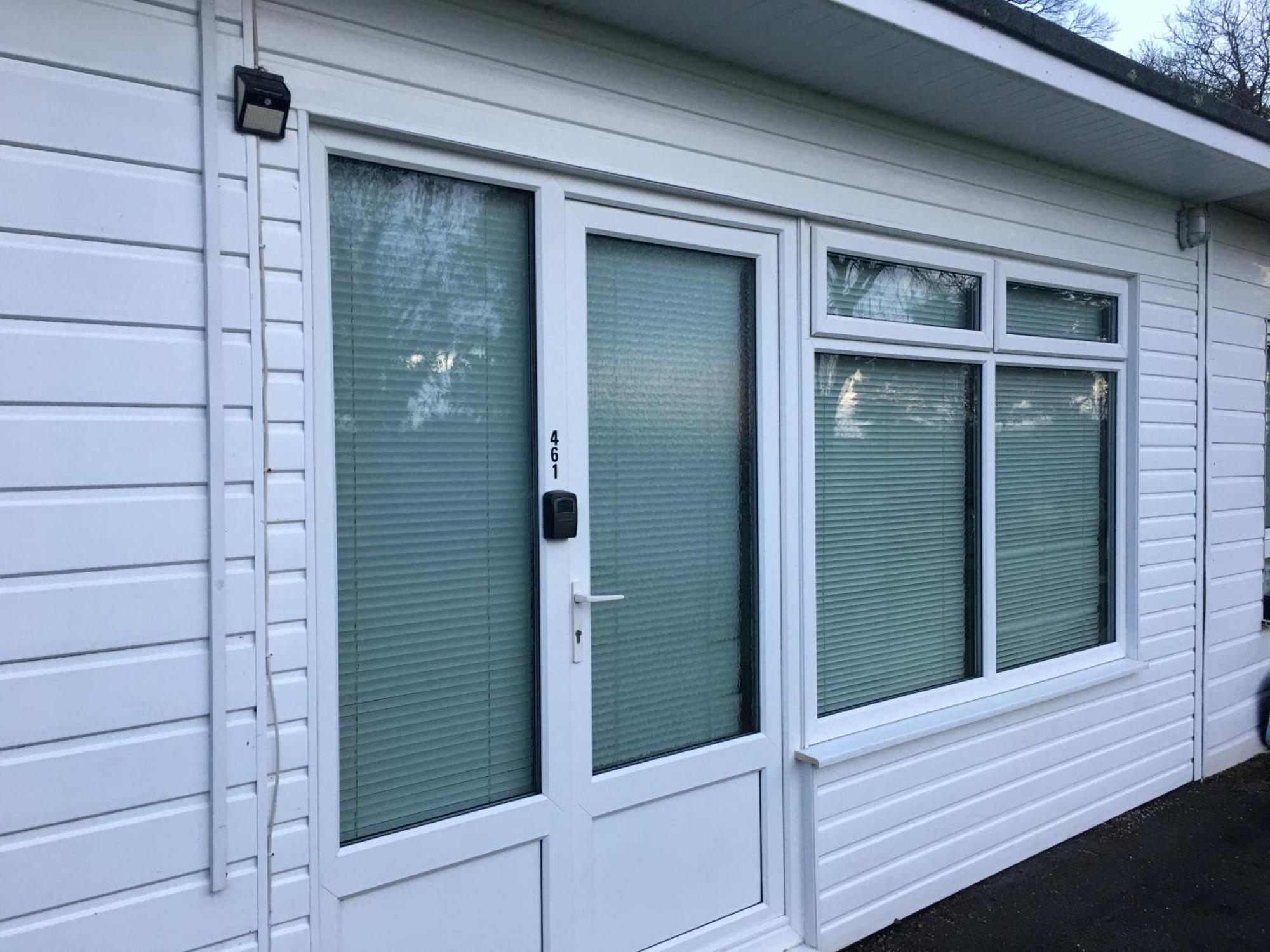Woodland Views Central Heated Cabin Dartmouth Exterior foto